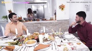 Stepdaughter babe spitroasted in kinky mmf threesome