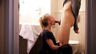 Sharing girlfriend after college party. She loves to suck friend's cock