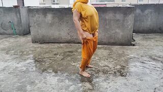 pakistani mom enjoy the rain